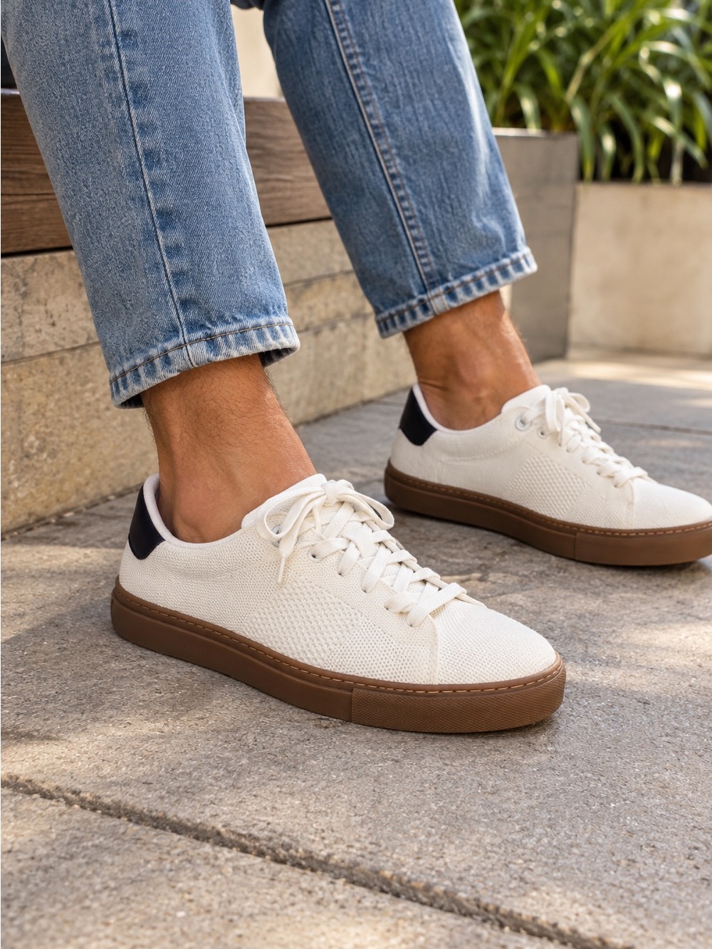 Greats Brooklyn Royale Knit Sneakers in a Creamy/White. Size Men’s 8.